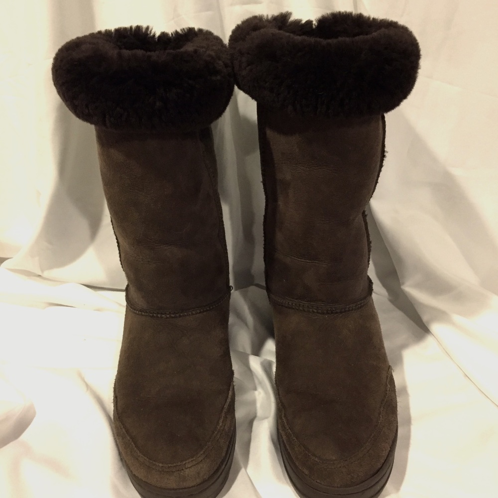 Classic ultra tall Uggs